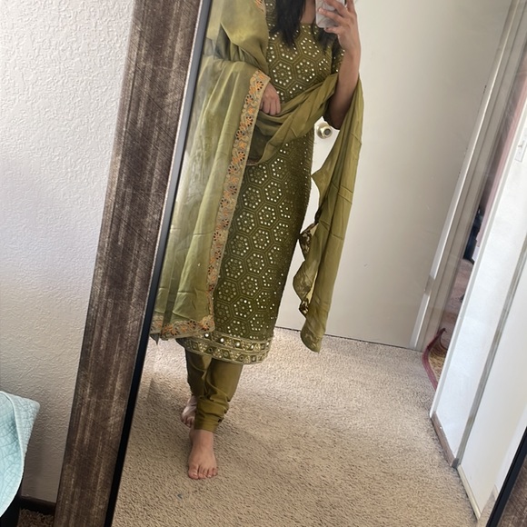 Sea green Indian suit color with pajami and amazing mirror work style on top - Picture 2 of 6